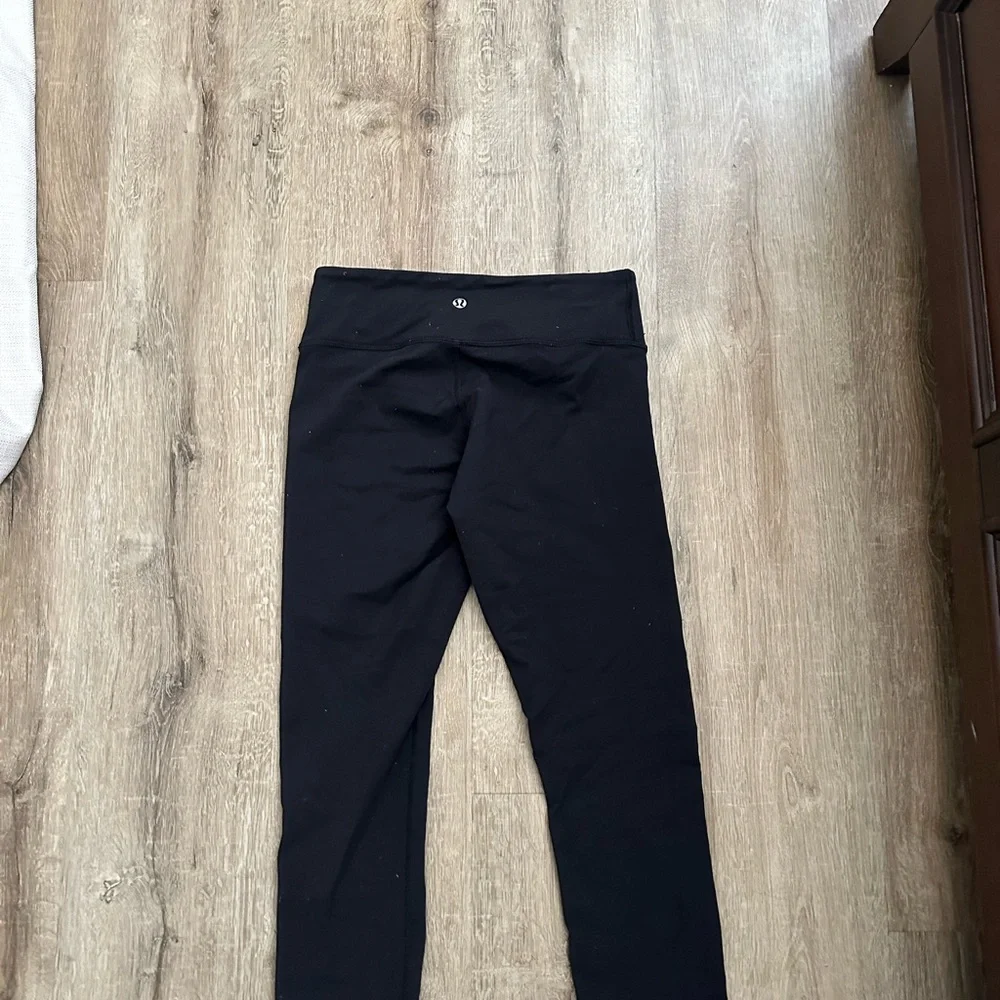Lululemon - Picture 2 of 3